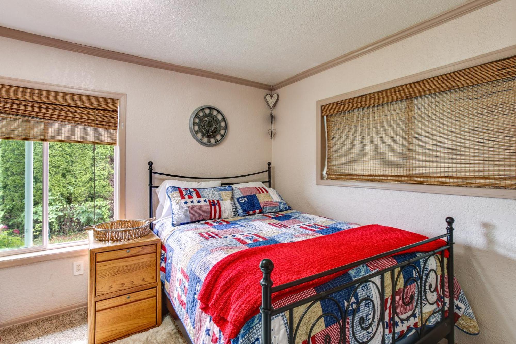Tacoma Home On Steilacoom Lake With Dock! Exteriör bild